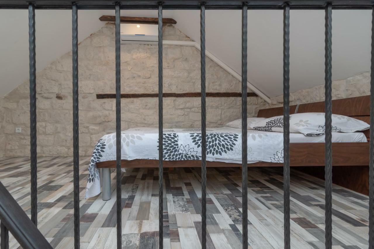 Apartman Skuribanda Трогир Экстерьер фото